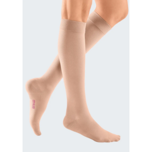 mediven Plus reliable compression stockings knee-high (A-D) closed toe